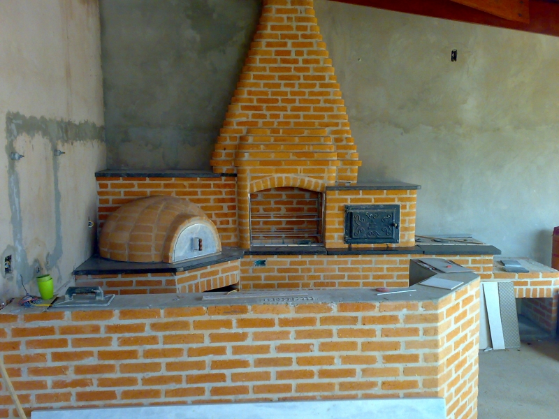 Trio completo frizado churrasqueira, forno ferro, fogo, forno de pizza.