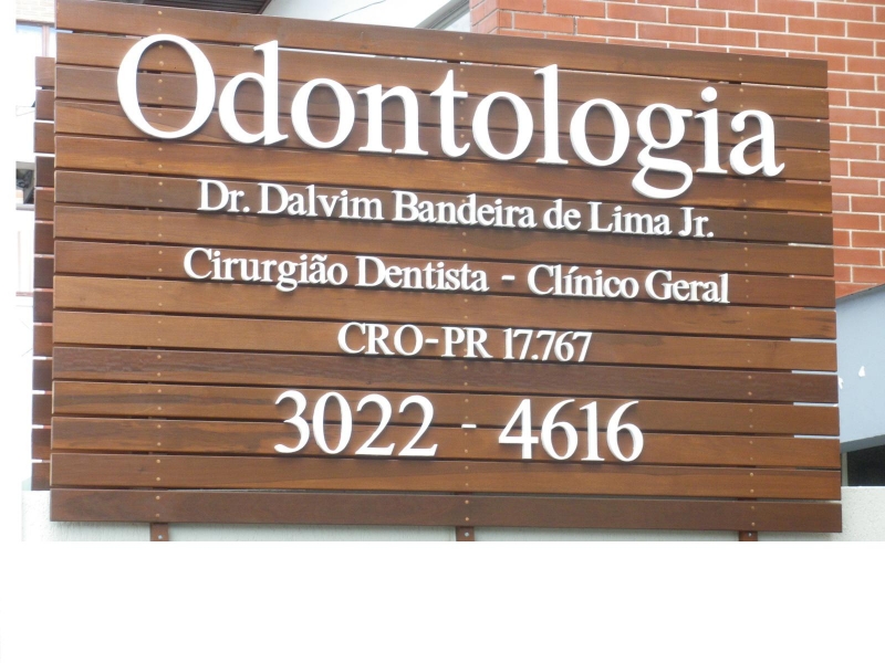Consultório Odontológico Dr Dalvim Bandeira de Lima Jr.