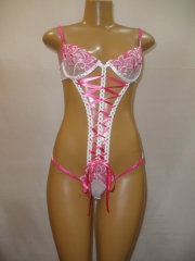 Body sensual em tule bordado -- indy