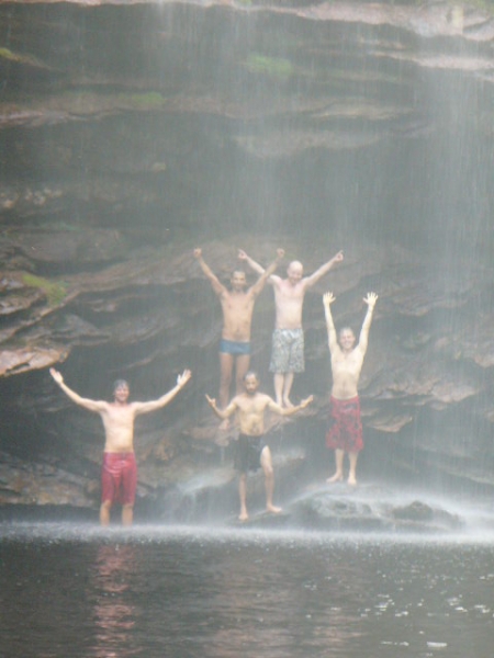 Nada melhor como um bom banho de Cachoeira! Vem com a CIRTUR vc tambm!