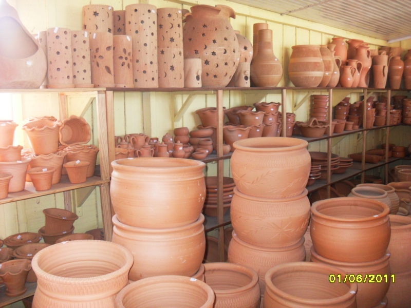 BARONI ARTESANATOS PEAS DE GESSO CERMICA VASOS DE BARRO E PEAS DE MADEIRA EM CAMPO LARGO