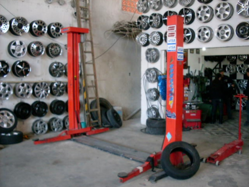 Santtos Centro Automotivo - Cajuru e Centenário