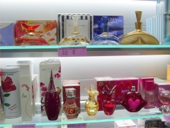 Gloss cosméticos e perfumaria - araucária