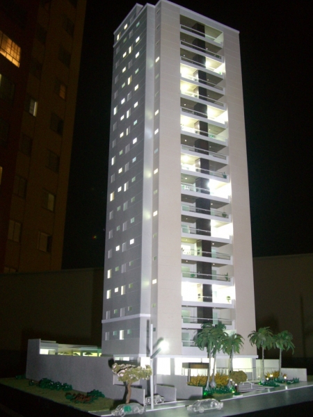 predio residencial 1/100 iluminada projeto e maquete tom horikawa