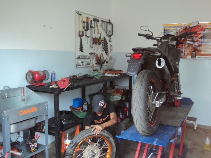 ALTO GIRO MOTO PEÇAS E ACESSÓRIOS OFICINA DE MOTOS EM FAZENDA RIO GRANDE