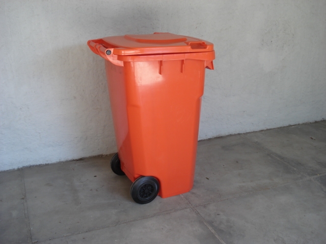 Lixeira plastica ( contentor) 240 L e 120 L 