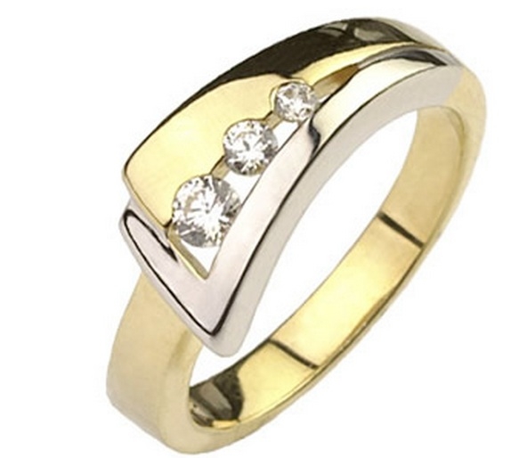 Anel em ouro 18k750