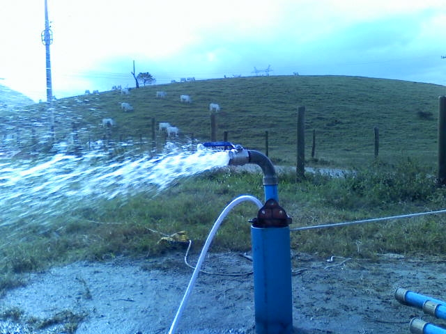 LIMPEZA DO POÇO RECÉM PERFURADO COM COMPRESSOR