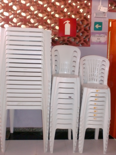 cadeiras plasticas com certificado de qualidade do imetro