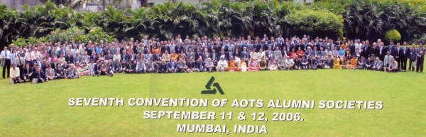 Membros da AOTS na Conveno Mundial em Bombaim, na ndia - 2006