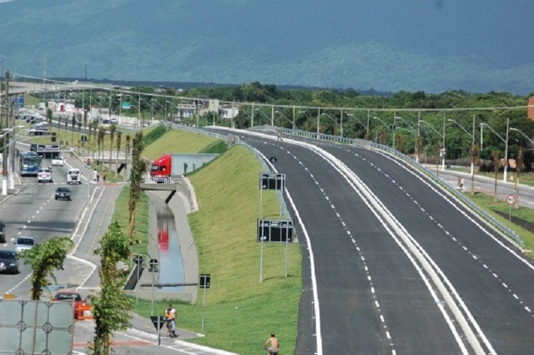 Ótimas estradas de acesso com conforto e segurança.