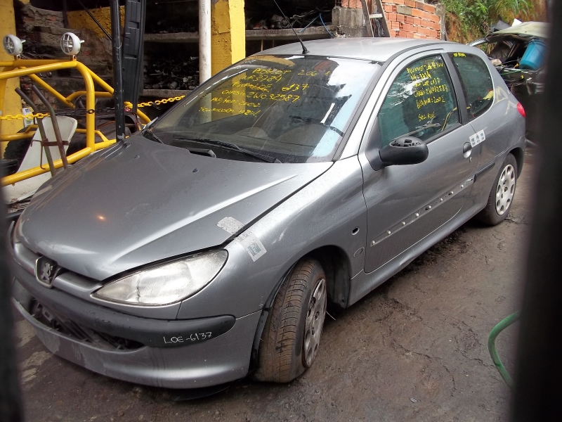 Sucata de Peugeot 206 1.6 16v 2002, Peças a Venda!