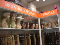 Perucas, manequins, cabelos naturais, cabelos humanos, tati, mega hair.