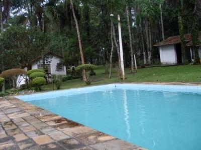 Venda de casa com piscina