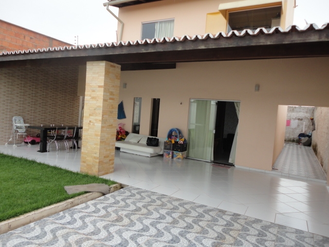 Araagy. Casa Duplex, Nascente, 3 Suites+1 qto hspede. Coz equipada, Sl estar e jantar. R$ 350 mil. Ligue (98) 8131.9154, 8845-7671 