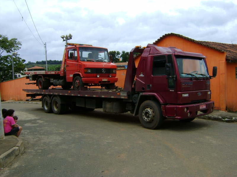 1 PLATAFORMA DE 10,5 MTS E 1 PLATAFORMA DE 5,5 MTS