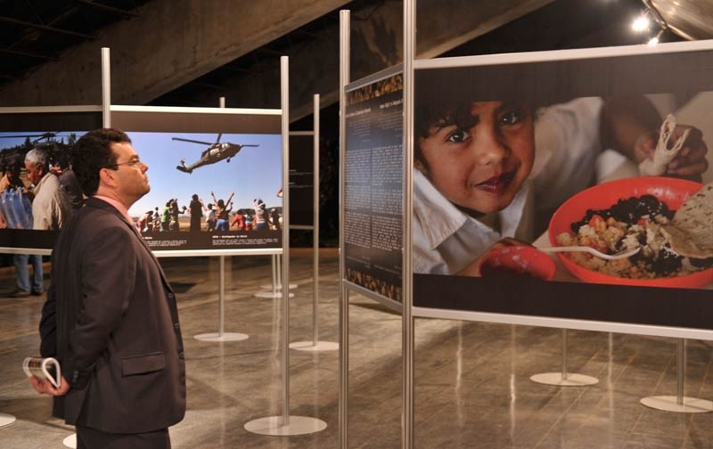 Criação e desenvolvimento de exposição fotográfica.