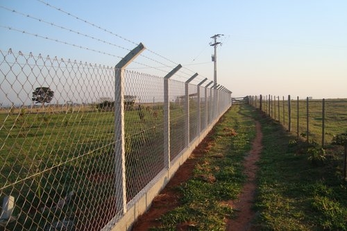 cercamento com tela para alambrado