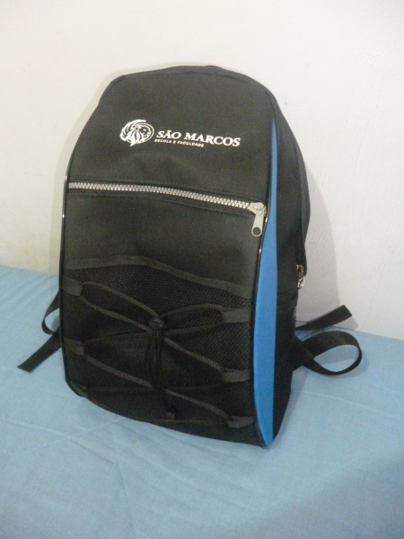 Mochila escolar simples