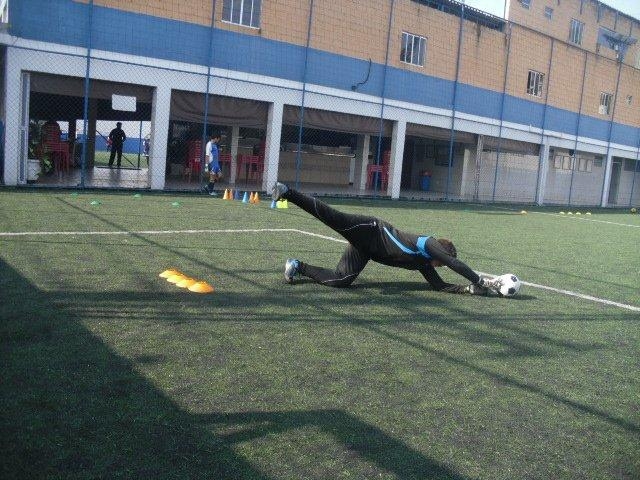 Treinos de goleiro.