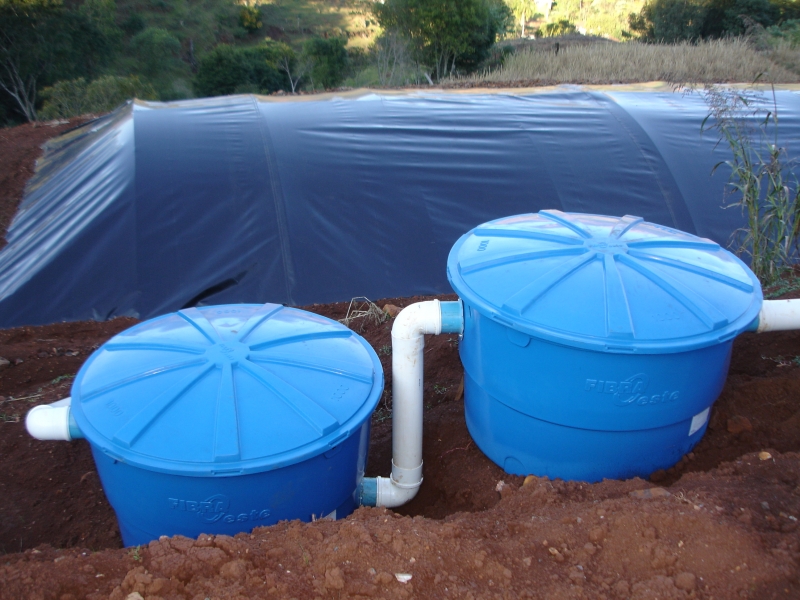 Cisterna com cobertura em pead e filtros