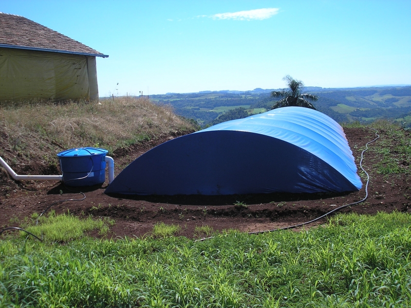 Cisterna com cobertura em pvc