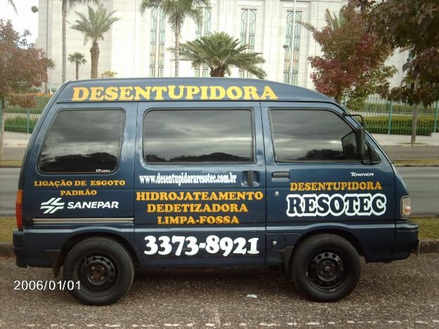 DESENTUPIDORA (41)3372-5953