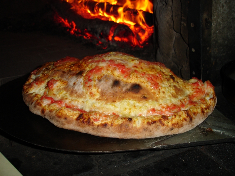 Pizza Calzone Florena