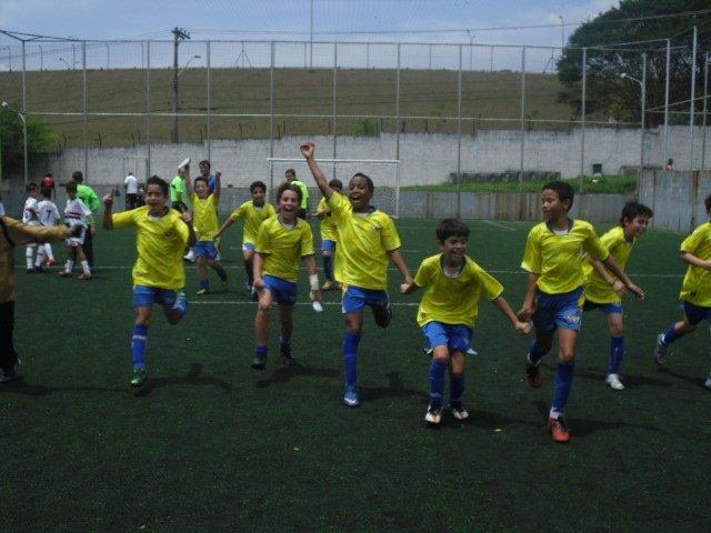 Saudando a torcida após vitória!