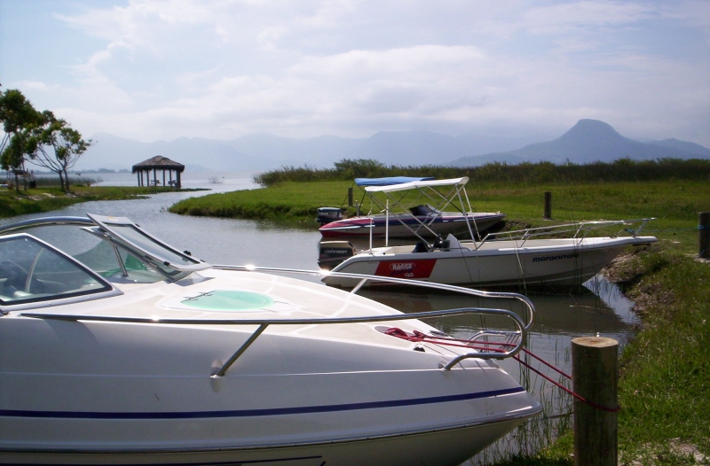 Canal do condomnio Lake Village