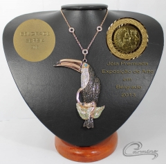 Joias premiadas - colar tucano  coleção aves preciosas
