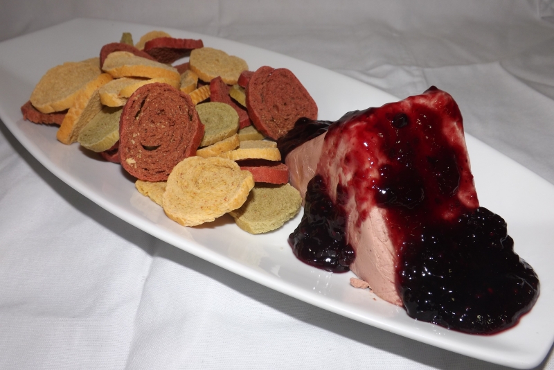 Pate de Foie Gras com coulis de amoras