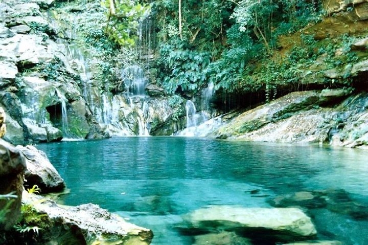 CACHOEIRA DE POÇO AZUL  NO  MUNICIPIL DE CAROLINA/MA