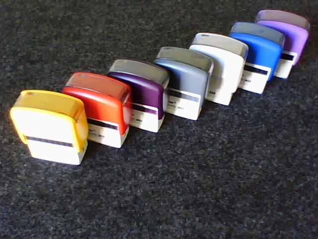 Carimbos automáticos em diversas cores na medida 14 m x 38 mm