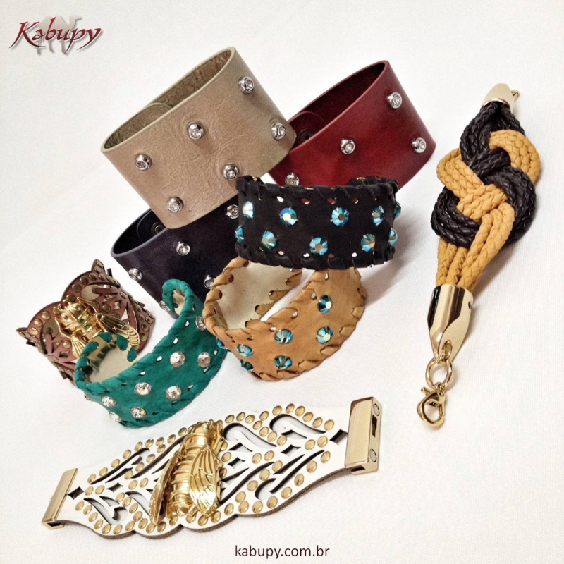 Braceletes Femininos de Couro Kabupy
