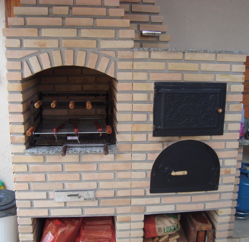 forno napolitano, forno para apartamento, forninho acoplado a churrasqueira, churrasqueira de alvenaria. BELLA TELHA www.bellatelha.com.br 11-4555-5444