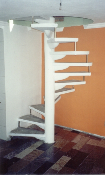 escada caracol, escada direto da fabrica, escada pre fabricada, escada caracol em sp, escada caracol menor preço, escada reta, escada L, escada U.  BELLA TELHA 111-4555-5444 - www.bellatelha.com.br