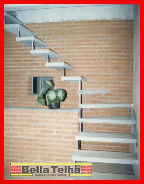 escada caracol, escada direto da fabrica, escada pre fabricada, escada caracol em sp, escada caracol menor preo, escada reta, escada L, escada U.  BELLA TELHA 111-4555-5444 - www.bellatelha.com.br
