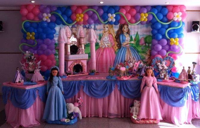 Barbie A Princesa e a Plebéia #MariaFumacaFestas - decoração de aniversário das meninas acima de 3 anos.