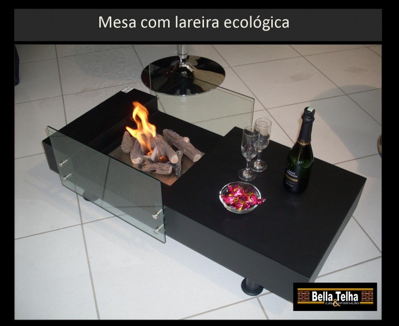 mesinha ecoloigica, lareira acesa, mesa com lareira, lareira embutida em mesinha de centro, Bella Telha www.bellatelha.com.br 11 4555-5444