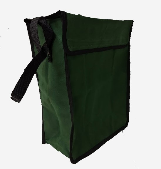 Bolsa para protetor facial. Confeccionada em lona, com fechamento em velcro e ala de ombro. Tambm pode ser utilizada para conjunto de aterraemnto BT