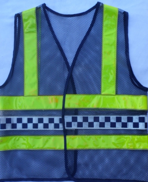 Colete Refletivo tipo Jaqueta com inclusão do símbolo internacional da polícia comunitária xadrez (quadriculado azul e branco)