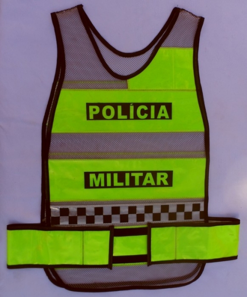Colete Refletivo tipo Manta  com inclusão do símbolo internacional da polícia comunitária xadrez (quadriculado azul e branco)
