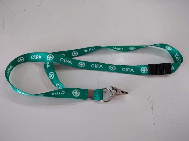 Cordão porta crachá CIPA Segurança para identificação de membros da CIPA.