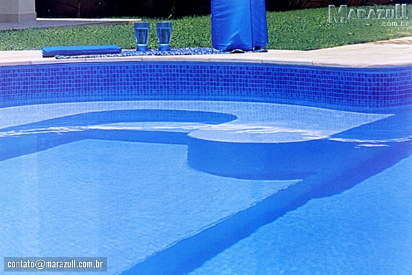 Piscinas de Vinil com Escadas Internas