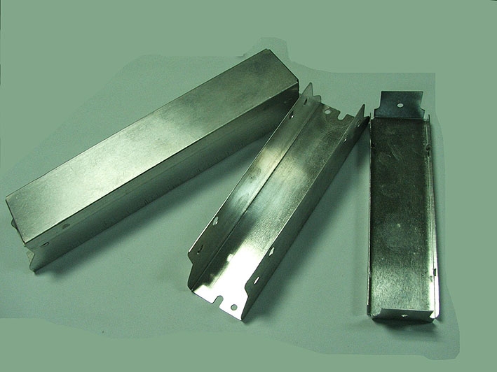 CAIXAS PARA REATORES EM ALUMINIO