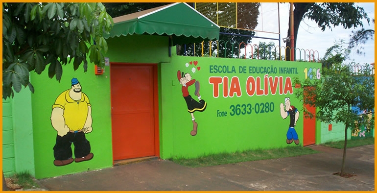 Frente da Escolinha de educao infantil e berrio Tia Olivia