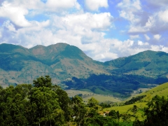 Montanhas do bairro dos serranos