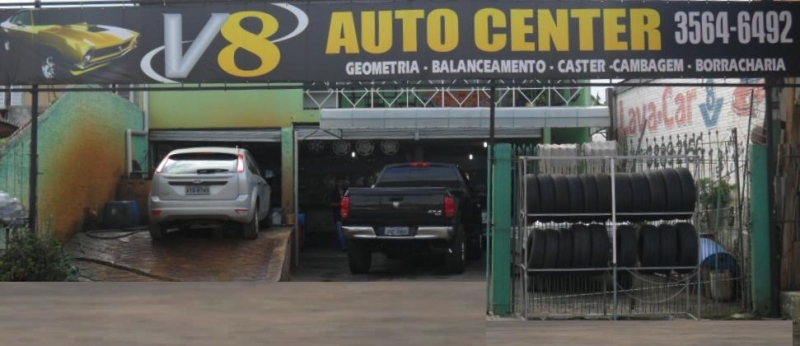 V8 AUTO CENTER